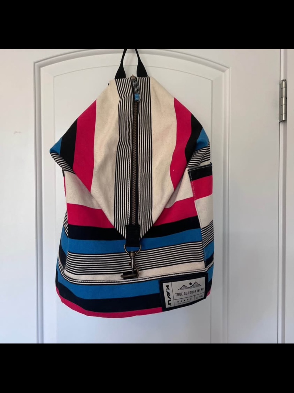 Like New KAVU Free Range canvas backpack in ‘Sail Stripe’